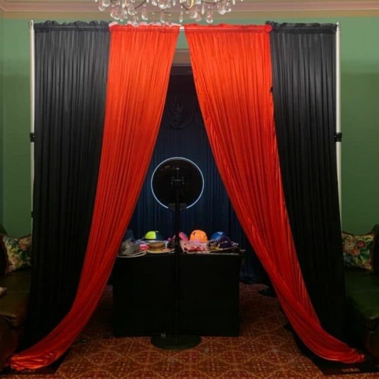 Enclosed Photo Booth - Image 5