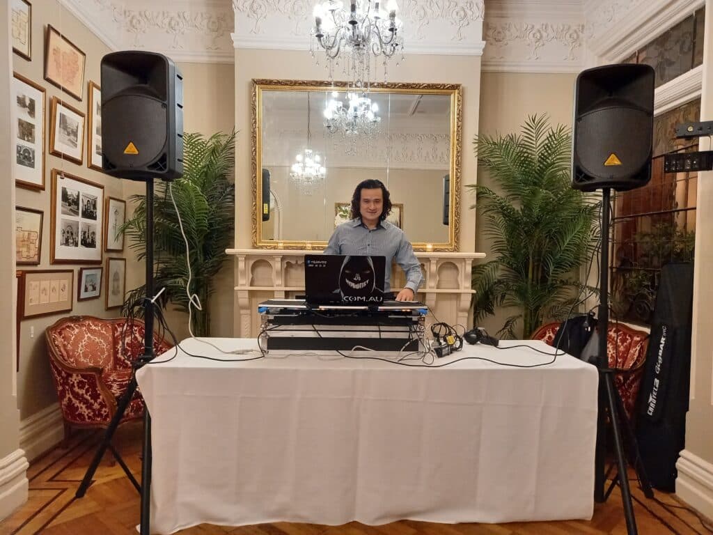 Professional DJ Services - Image 5